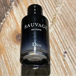 Men’s Dior Sauvage Eau Forte dabber
